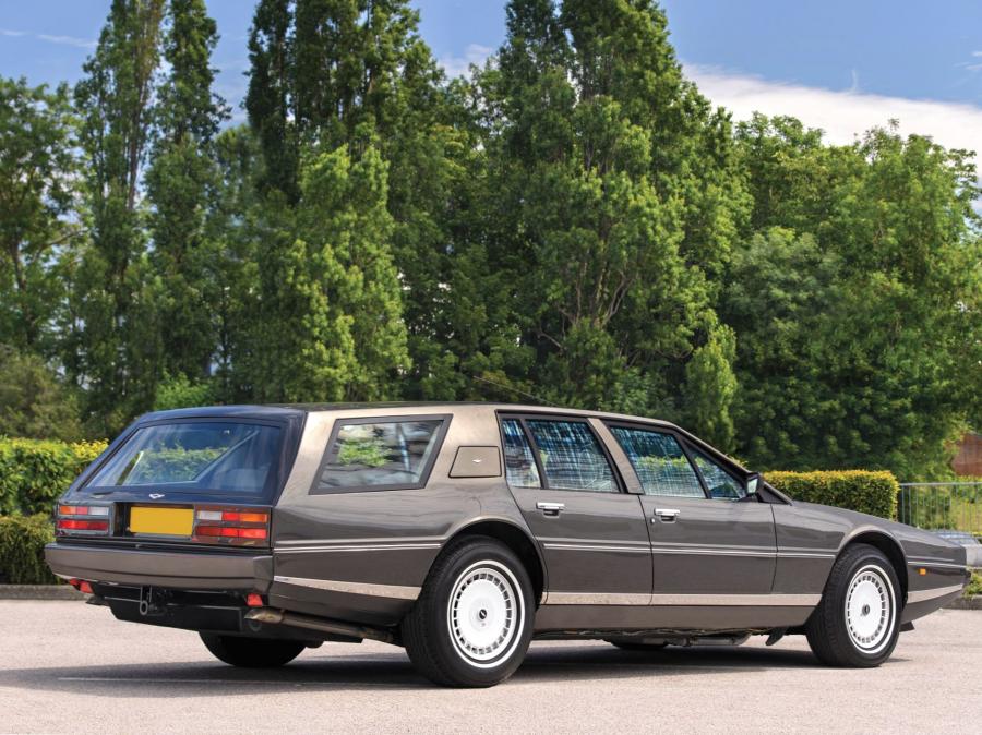 Aston Martin Lagonda Shooting Brake 1987 года  (фото 6 из 23)